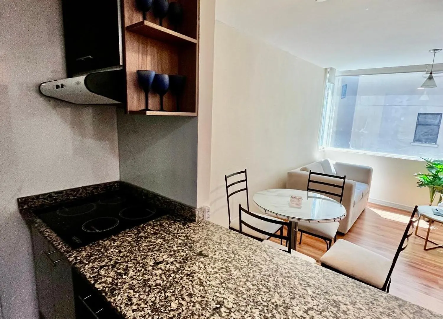 Suite Edificio Kendo Quito Apartamento